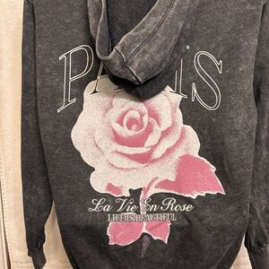 Juniors pull over hoodie